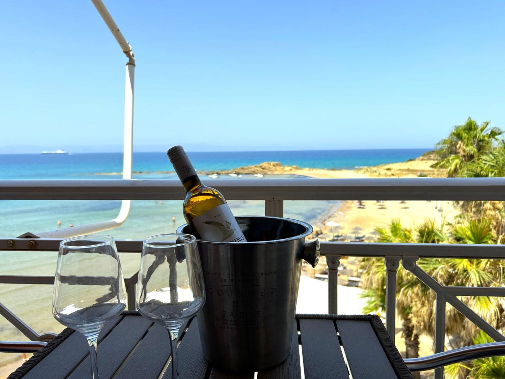 Brati II Beach Hotel Arkúdi Kültér fotó