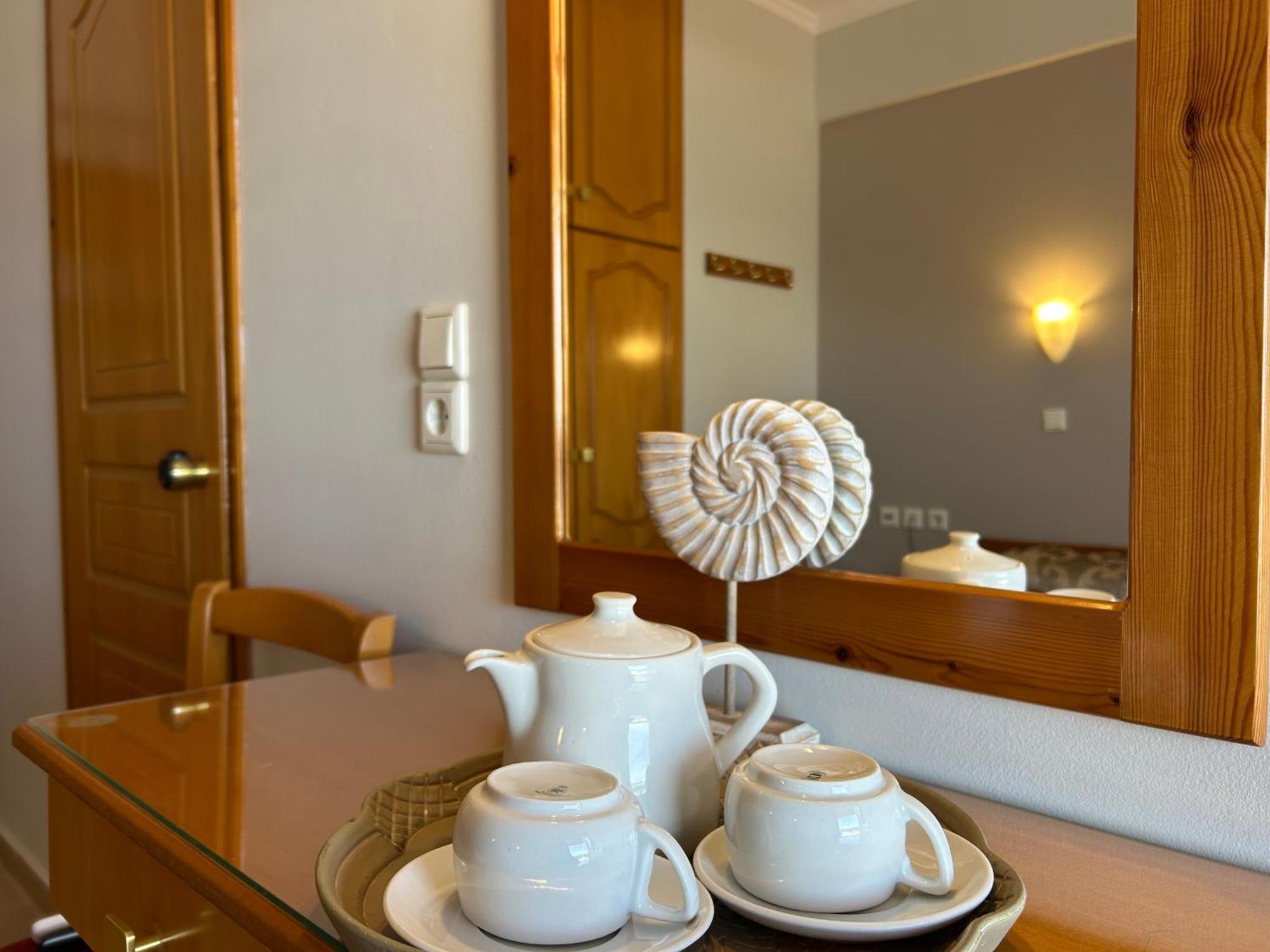 Brati II Beach Hotel Arkúdi Kültér fotó
